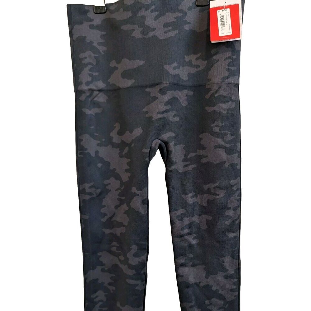 Spanx Leggings Look At Me Now Seamless Women's‎ Black Camo Leggings Medium - Picture 6 of 16